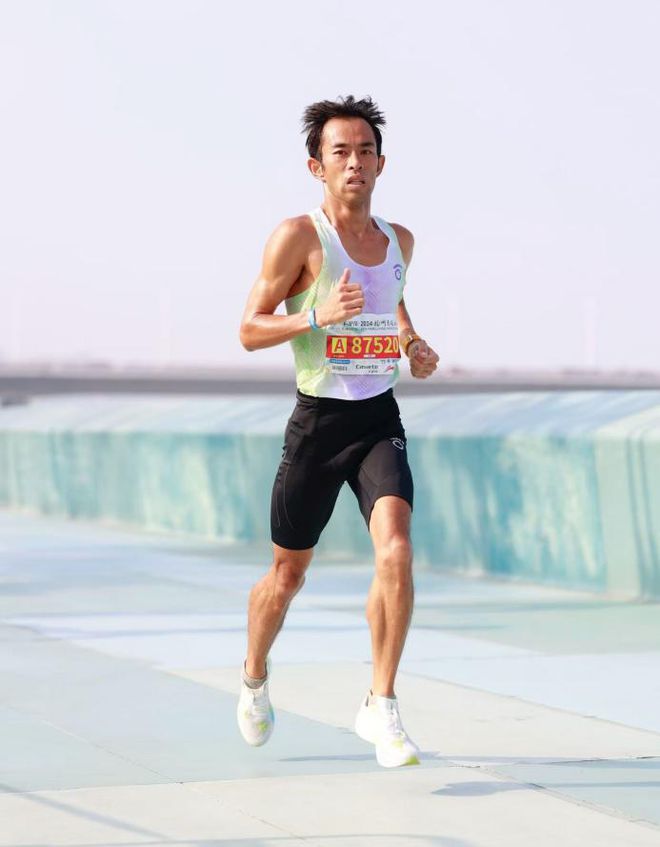 三选手跑鞋统计报告马孔多强势晋级国货前三千赢国际首页入口“极度配速”发布杭马破(图5)