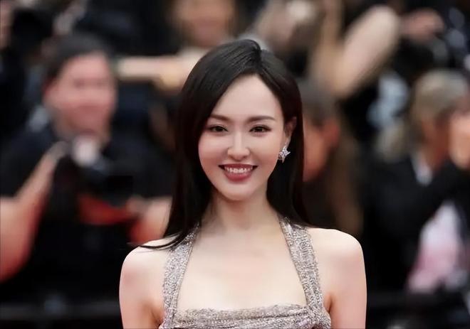 暖” 在唐嫣身上体现的淋漓尽致视后庆功宴娱乐圈的 “人情冷(图10)